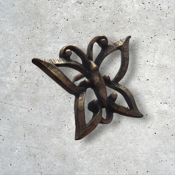 Vintage Silver-Toned Butterfly Brooch - Picture 3 of 7